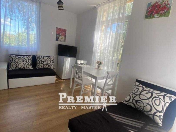 Двустаен апартамент в к.к. Слънчев бряг - 52 кв.м за 1193 €/кв.м - Снимка #1