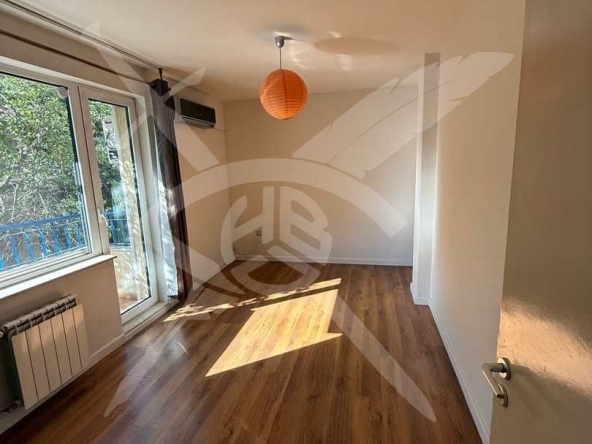 Тристаен апартамент в София, Оборище - 124 кв.м за 3509 €/кв.м - Снимка #1