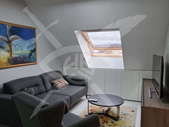 Дава се под наем Тристаен апартамент в София, Студентски град - 100 кв.м за 900 € - Снимка #1