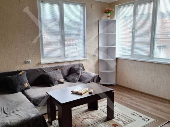 Дава се под наем Етаж от къща в с. Железница, Област София-град - 60 кв.м за 360 € - Снимка #1