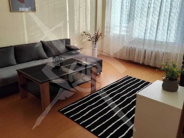 Дава се под наем Двустаен апартамент в София, Хладилника - 76 кв.м за 648.21 € - Снимка #1