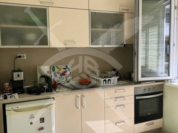 Дава се под наем Тристаен апартамент в София, Медицинска академия - 80 кв.м за 610.98 € - Снимка #1