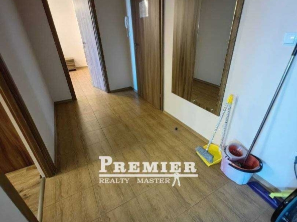 Тристаен апартамент в к.к. Слънчев бряг - 80 кв.м за 1075 €/кв.м - Снимка #1