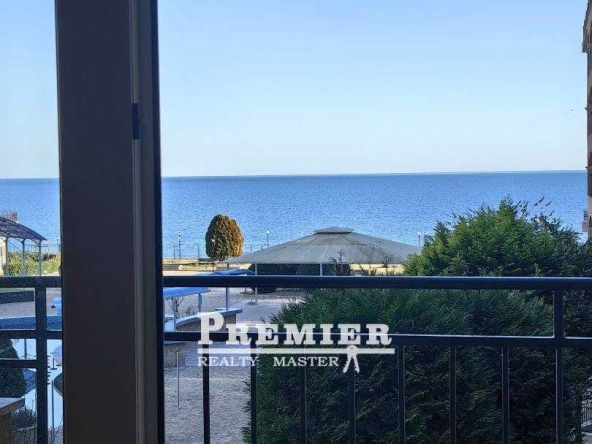 Тристаен апартамент в Бургас, Акациите - 84 кв.м за 941 €/кв.м - Снимка #1