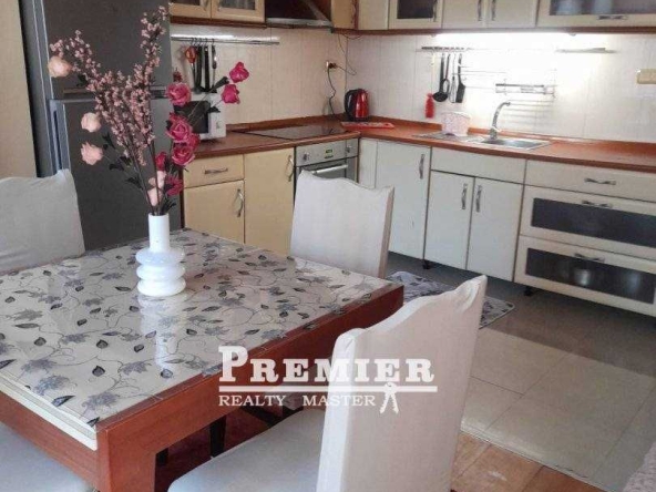 Тристаен апартамент в Поморие - 96 кв.м за 1615 €/кв.м - Снимка #1