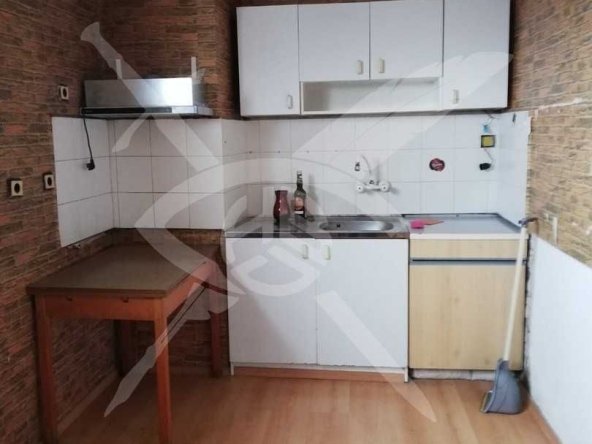 Двустаен апартамент в София, Гоце Делчев - 85 кв.м за 1740 €/кв.м - Снимка #1
