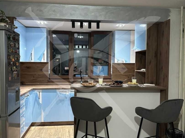 Тристаен апартамент в София, Света Троица - 68 кв.м за 2175 €/кв.м - Снимка #1