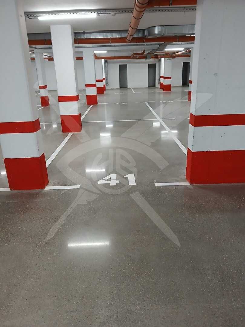 Гараж / Паркомясто в София, Дружба 1 - 13 кв.м за 1256 €/кв.м - Снимка #1