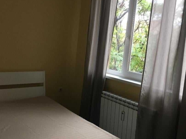 Дава се под наем Двустаен апартамент в София, Център - 43 кв.м за 323.85 € - Снимка #1