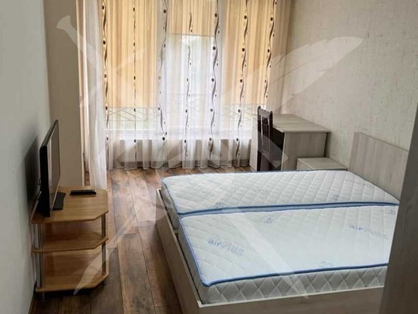 Дава се под наем Тристаен апартамент в София, Толстой - 70 кв.м за 698.19 € - Снимка #1