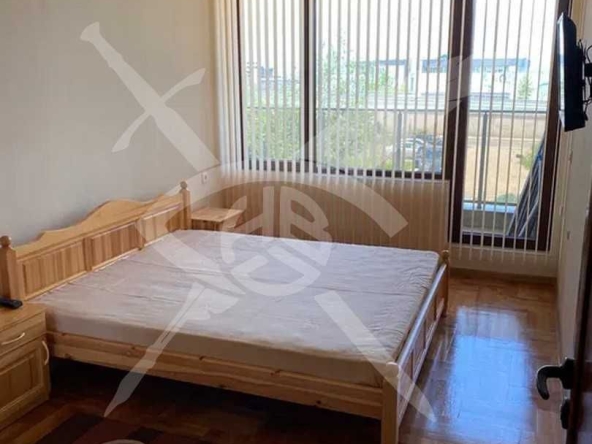 Дава се под наем Тристаен апартамент в София, Симеоново - 85 кв.м за 648.21 € - Снимка #1