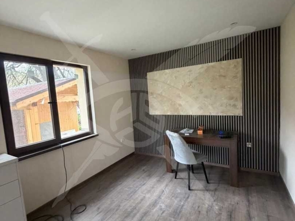 Къща в с. Храбърско, Област София-област - 103 кв.м за 1040 €/кв.м - Снимка #1