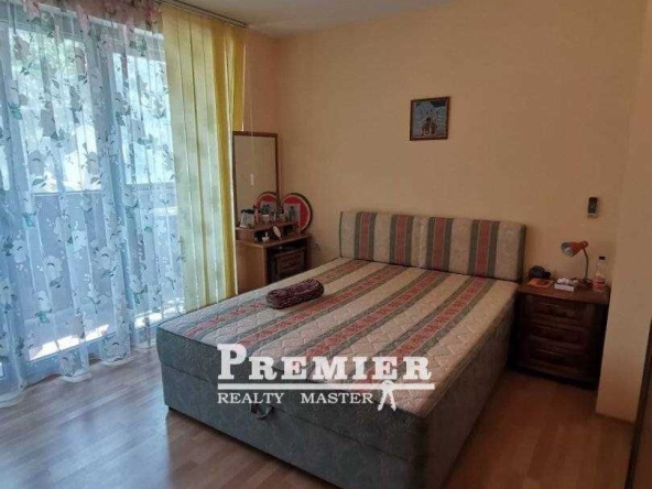 Тристаен апартамент в Поморие - 99 кв.м за 1556 €/кв.м - Снимка #1