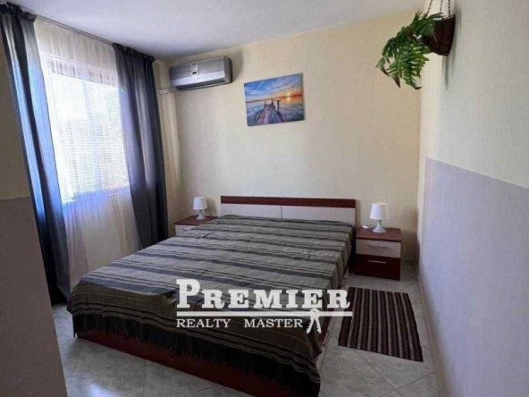 Тристаен апартамент в к.к. Слънчев бряг - 75 кв.м за 1067 €/кв.м - Снимка #1