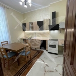 Дава се под наем Тристаен апартамент в София, Зона Б-18 - 90 кв.м за 700 € - Снимка #1
