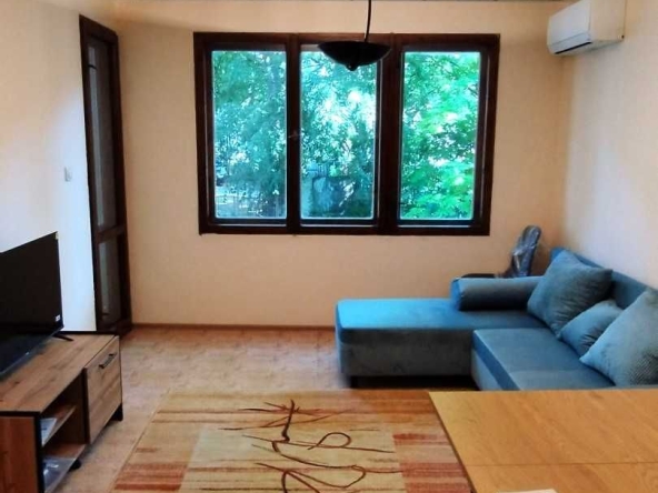 Дава се под наем Двустаен апартамент в Варна, Централна поща - 57 кв.м за 459 € - Снимка #1