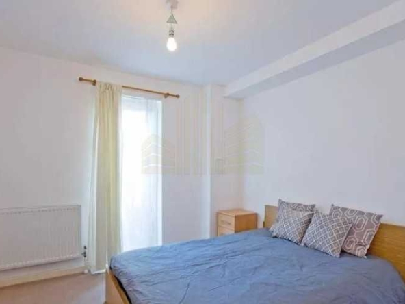Дава се под наем Тристаен апартамент в Пловдив, Остромила - 90 кв.м за 239.7 € - Снимка #1