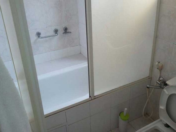 Дава се под наем Тристаен апартамент в Бургас, Лазур - 130 кв.м за 178.5 € - Снимка #1