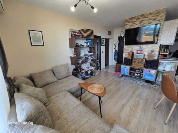 Тристаен апартамент в Варна, Галата - 102 кв.м за 1618 €/кв.м - Снимка #1