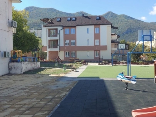 Тристаен апартамент в Враца, Квартал 72 - 127 кв.м за 510 €/кв.м - Снимка #1