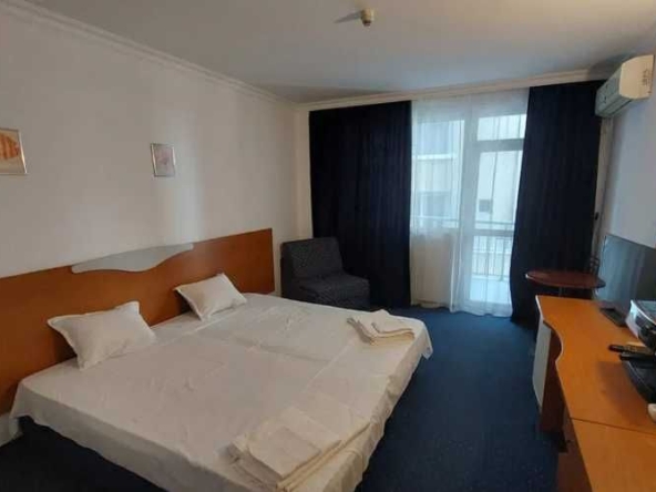 Дава се под наем Едностаен апартамент в Несебър - 35 кв.м за 255 € - Снимка #1