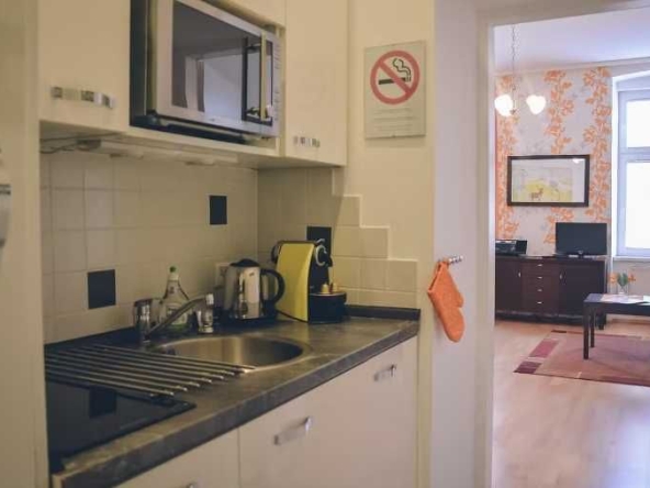 Дава се под наем Едностаен апартамент в Пловдив, Каменица 2 - 45 кв.м за 178.5 € - Снимка #1