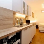 Дава се под наем Едностаен апартамент в Пловдив, Южен - 45 кв.м за 275.4 € - Снимка #1