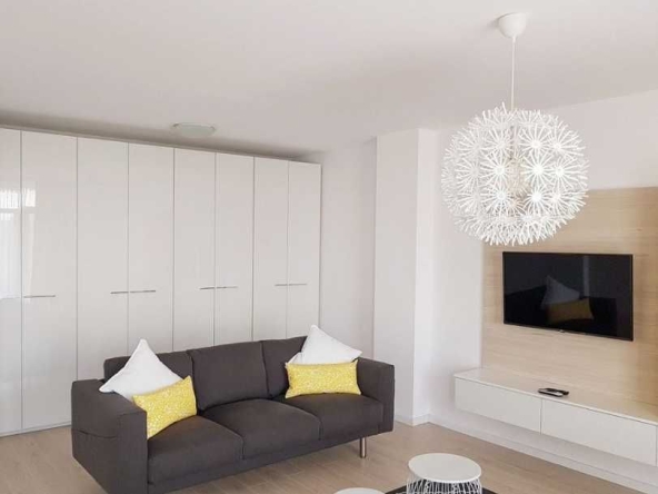 Дава се под наем Двустаен апартамент в Пловдив, Мараша - 60 кв.м за 265.2 € - Снимка #1