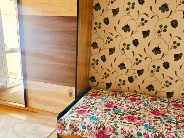 Тристаен апартамент в София, Люлин 2 - 90 кв.м за 1966 €/кв.м - Снимка #1