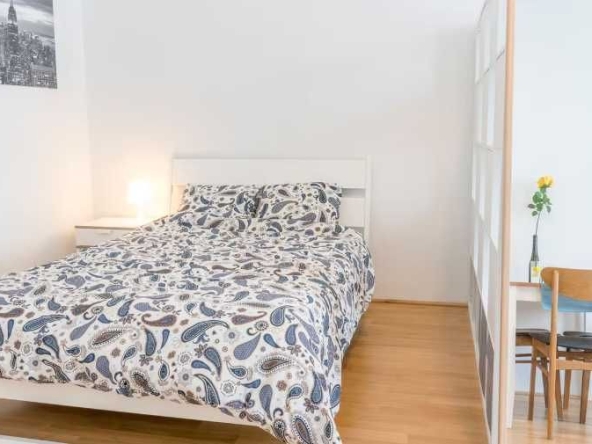 Дава се под наем Едностаен апартамент в Пловдив, Център - 45 кв.м за 234.6 € - Снимка #1