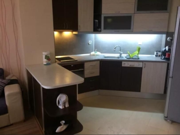 Дава се под наем Тристаен апартамент в Пловдив, Гагарин - 90 кв.м за 450 € - Снимка #1