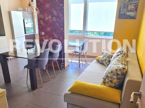 Дава се под наем Четиристаен апартамент в Варна, ВИНС - 110 кв.м за 1200 € - Снимка #1