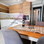 Дава се под наем Тристаен апартамент в Варна, Лятно кино Тракия - 84 кв.м за 800 € - Снимка #1