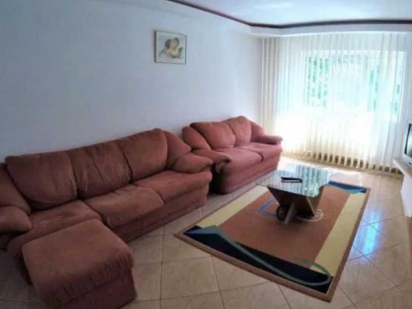 Дава се под наем Двустаен апартамент в Пловдив, Кючук Париж - 64 кв.м за 224.4 € - Снимка #1