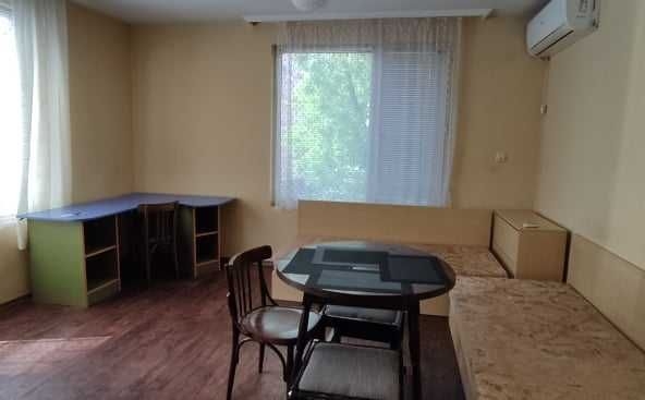 Дава се под наем Едностаен апартамент в Бургас, Братя Миладинови - 50 кв.м за 150 € - Снимка #1