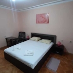 Дава се под наем Тристаен апартамент в Бургас, Център - 85 кв.м за 510 € - Снимка #1