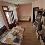 Дава се под наем Тристаен апартамент в Бургас, Възраждане - 70 кв.м за 153 € - Снимка #1