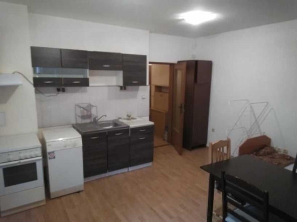 Дава се под наем Двустаен апартамент в Бургас, Възраждане - 55 кв.м за 175 € - Снимка #1