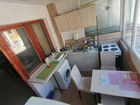 Дава се под наем Двустаен апартамент в Бургас, Възраждане - 52 кв.м за 255 € - Снимка #1