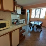 Дава се под наем Тристаен апартамент в Бургас, Изгрев - 85 кв.м за 306 € - Снимка #1