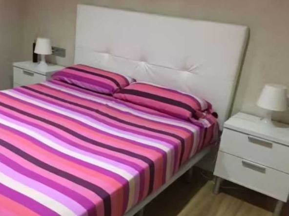Дава се под наем Тристаен апартамент в Пловдив, Старият град - 90 кв.м за 255 € - Снимка #1