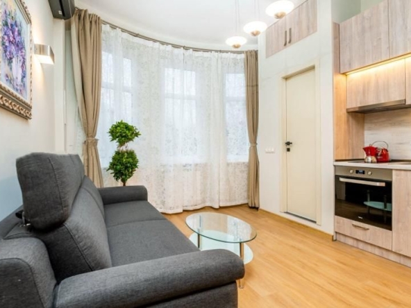 Дава се под наем Едностаен апартамент в София, Център - 30 кв.м за 600 € - Снимка #1