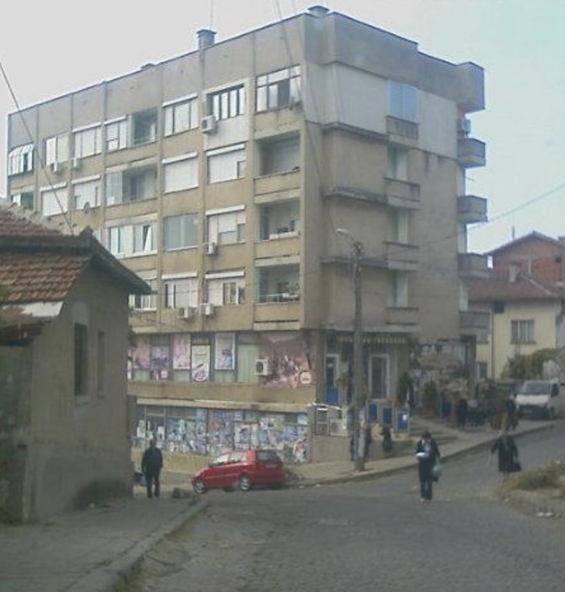 Четиристаен апартамент в Сандански - 112 кв.м за 1000 €/кв.м - Снимка #1