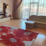 Дава се под наем Тристаен апартамент в Пловдив, Център - 80 кв.м за 224.4 € - Снимка #1