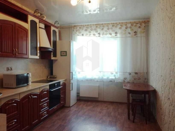 Дава се под наем Едностаен апартамент в Пловдив, Южен - 45 кв.м за 229.5 € - Снимка #1