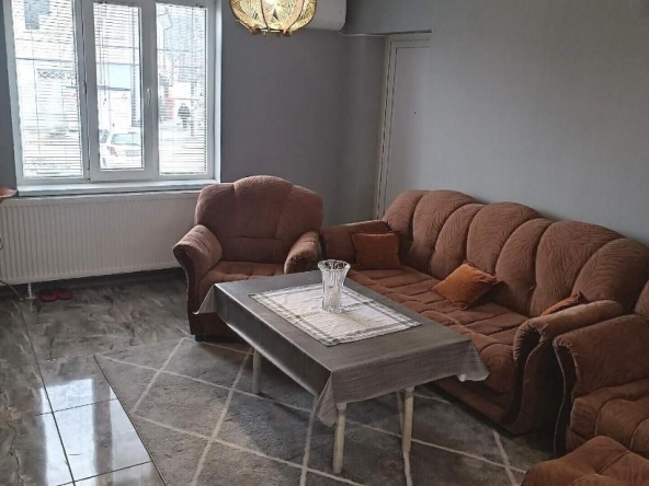 Дава се под наем Етаж от къща в Нови Искър - 135 кв.м за 897.6 € - Снимка #1