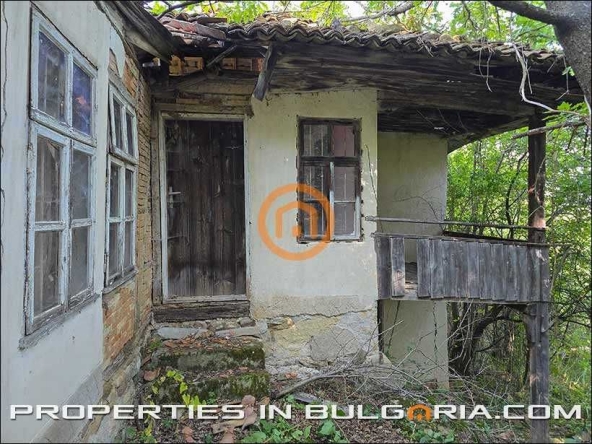 Къща в с. Бойковци, Област Велико Търново - 200 кв.м за 26 €/кв.м - Снимка #1