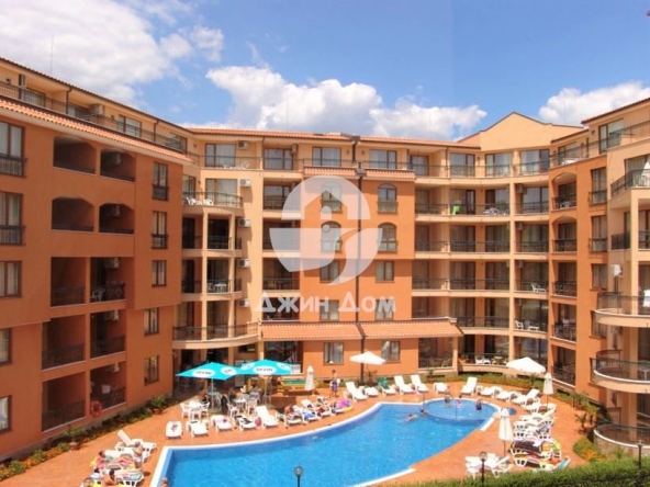 Двустаен апартамент в к.к. Слънчев бряг - 83 кв.м за 1151 €/кв.м - Снимка #1