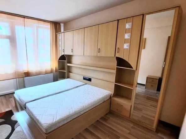 Дава се под наем Тристаен апартамент в Пловдив, Въстанически - 94 кв.м за 423.3 € - Снимка #1