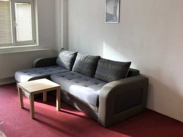 Дава се под наем Двустаен апартамент в Пловдив, Център - 42 кв.м за 168.3 € - Снимка #1